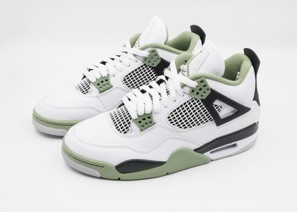 乔丹品牌押注世界杯：Air Jordan 3「巴西」限定背后藏着什么生意经？